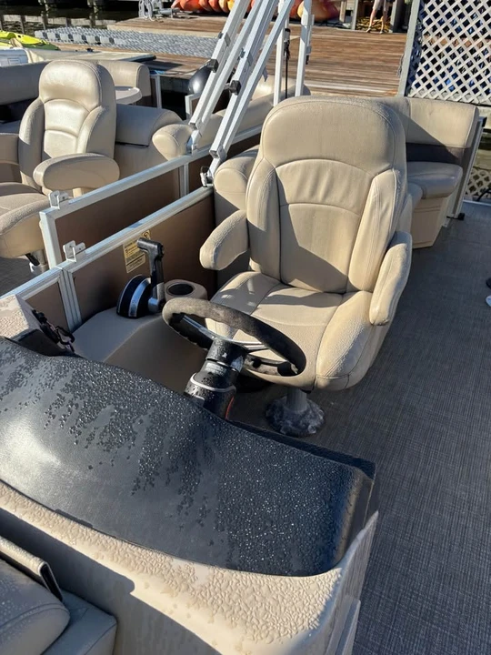 2021 Bentley - Image 13 of 18