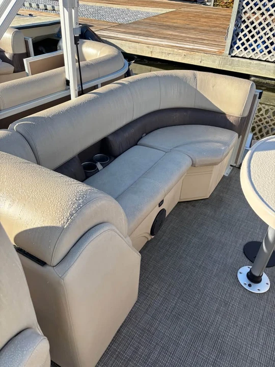 2021 Bentley - Image 17 of 18