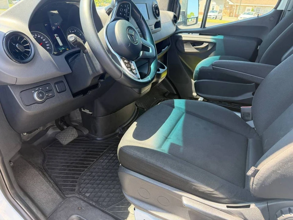 2021 Mercedes-Benz VS30 Sprinter - Image 5 of 13
