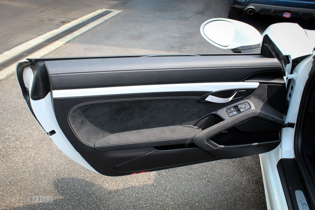 2021 Porsche 718 Boxster Spyder - Image 8 of 11