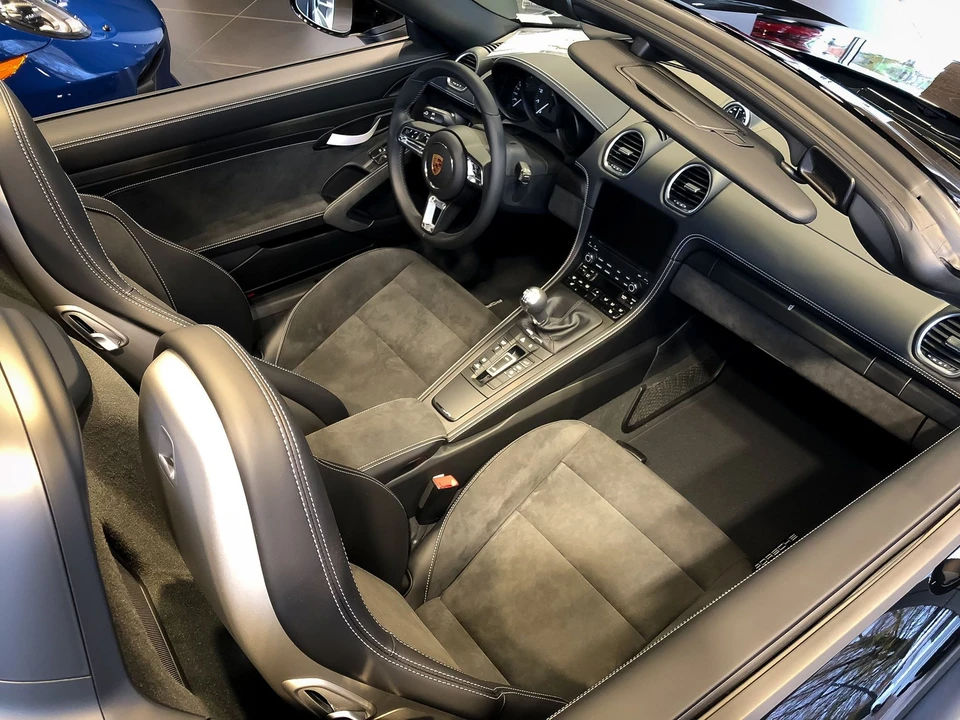 2020 Porsche 718 Boxster Spyder - Image 6 of 8