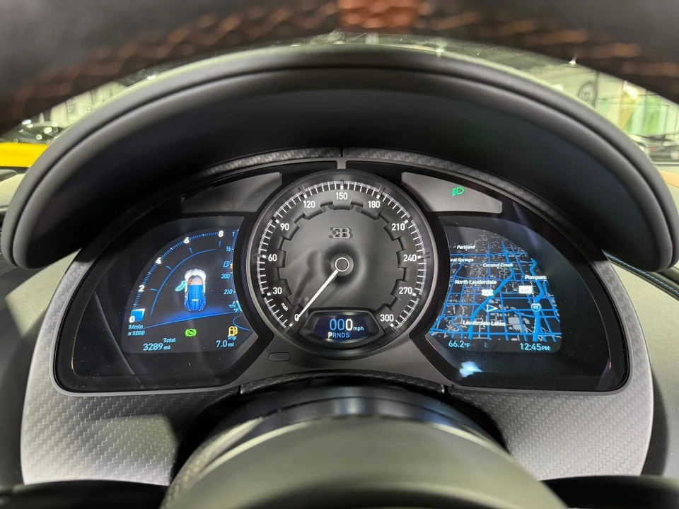 2021 Bugatti Chiron Pur Sport - Image 17 of 21