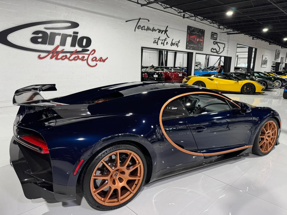 2021 Bugatti Chiron Pur Sport - Image 6 of 12