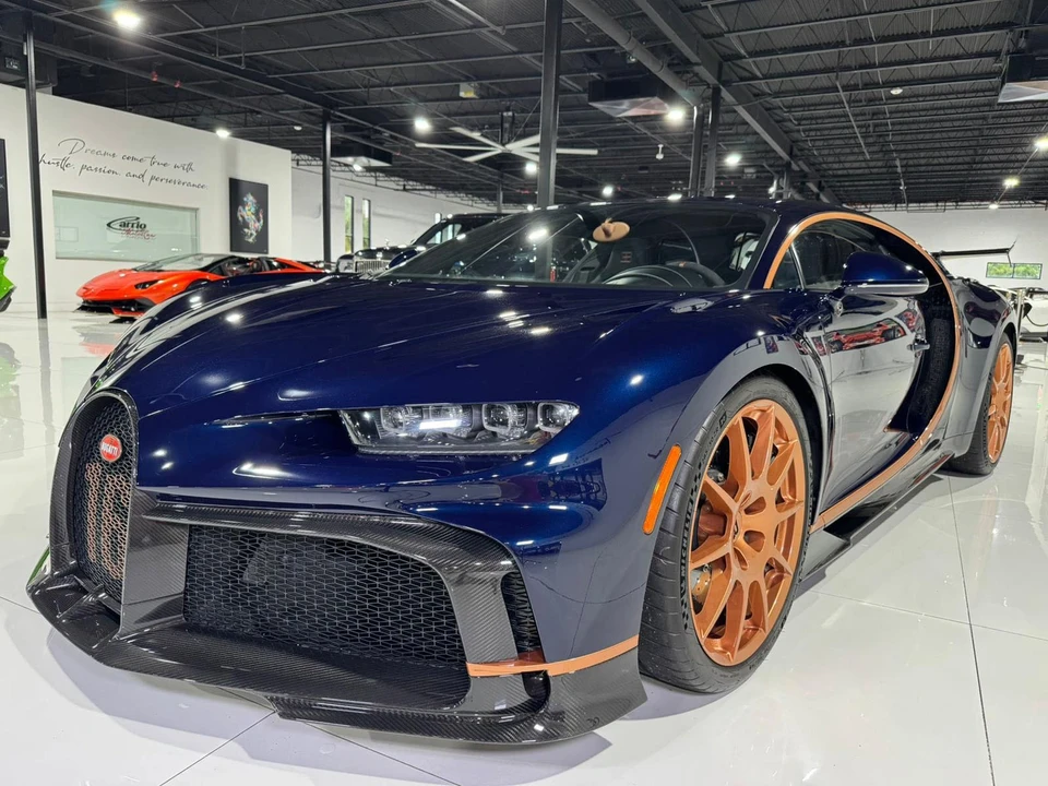 2021 Bugatti Chiron Pur Sport - Image 9 of 12