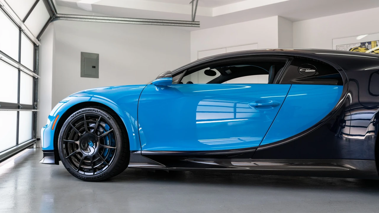 2021 Bugatti Chiron Pur Sport - Image 29 of 31