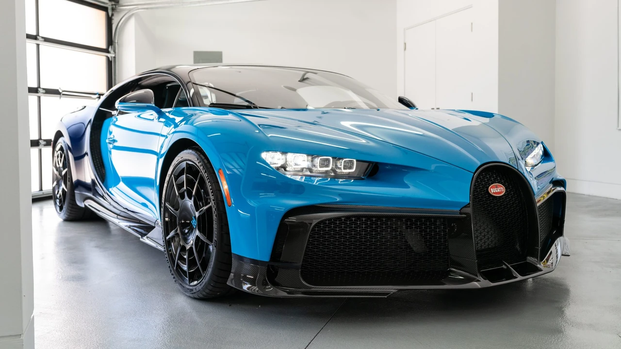 2021 Bugatti Chiron Pur Sport - Image 17 of 31
