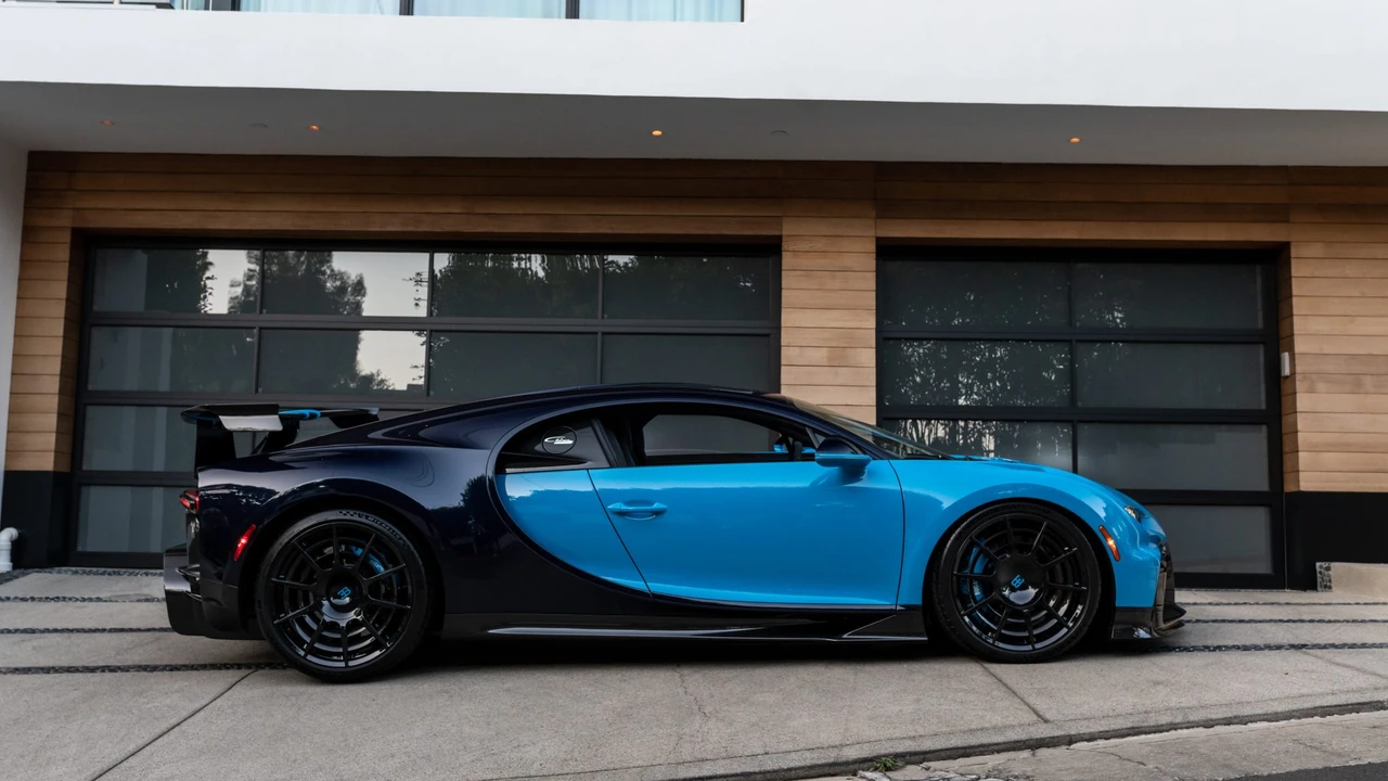 2021 Bugatti Chiron Pur Sport - Image 7 of 31