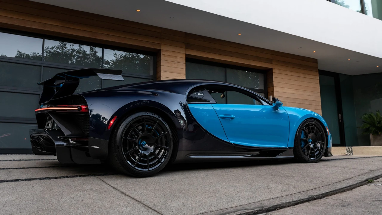 2021 Bugatti Chiron Pur Sport - Image 6 of 31