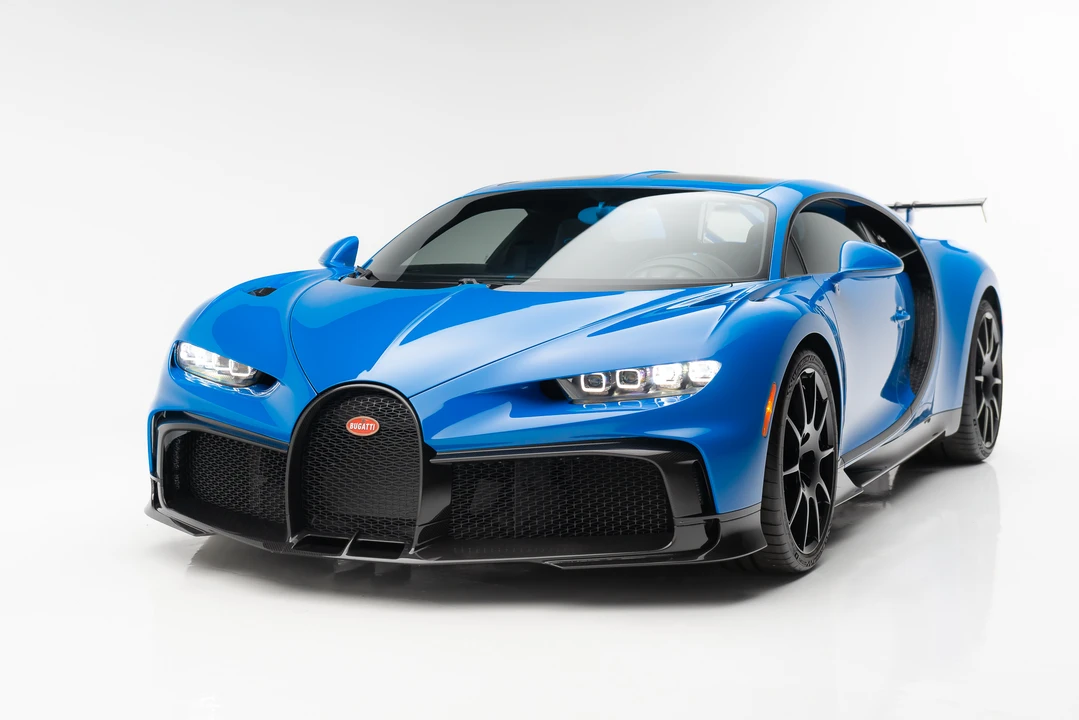 2021 Bugatti Chiron Pur Sport - Image 2 of 31