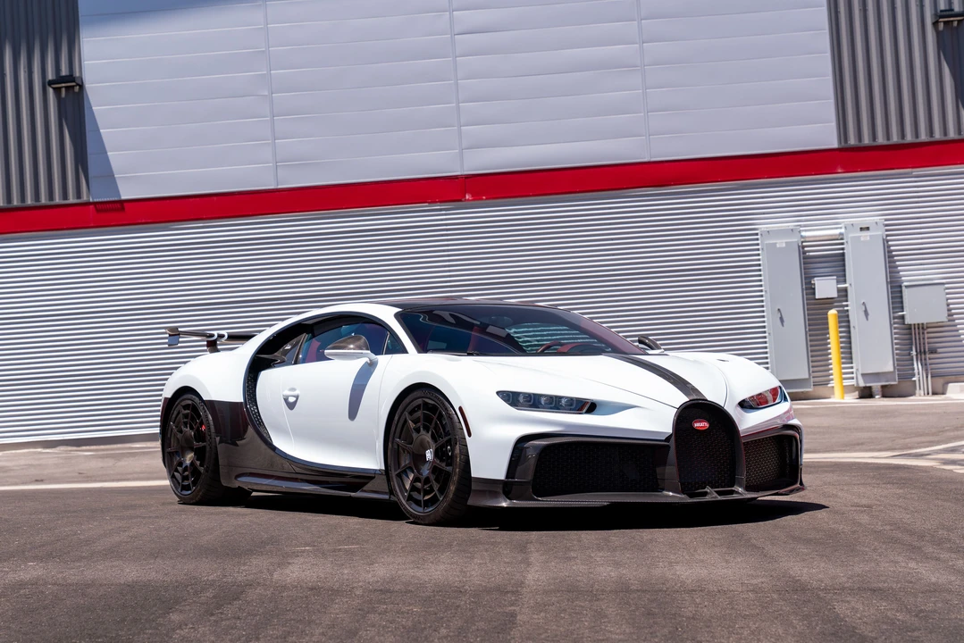 2021 Bugatti Chiron Pur Sport - Image 2 of 31