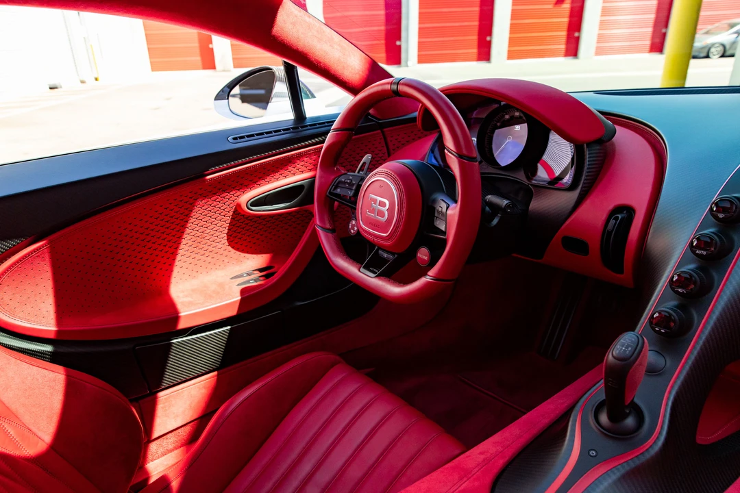 2021 Bugatti Chiron Pur Sport - Image 5 of 31