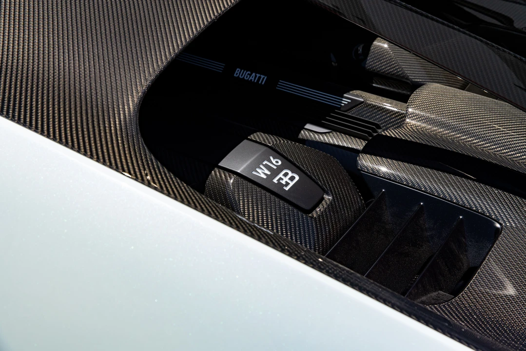 2021 Bugatti Chiron Pur Sport - Image 13 of 31