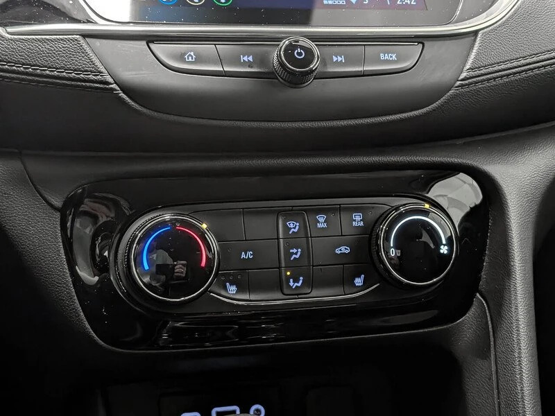 2021 Buick Encore GX - Image 11 of 17