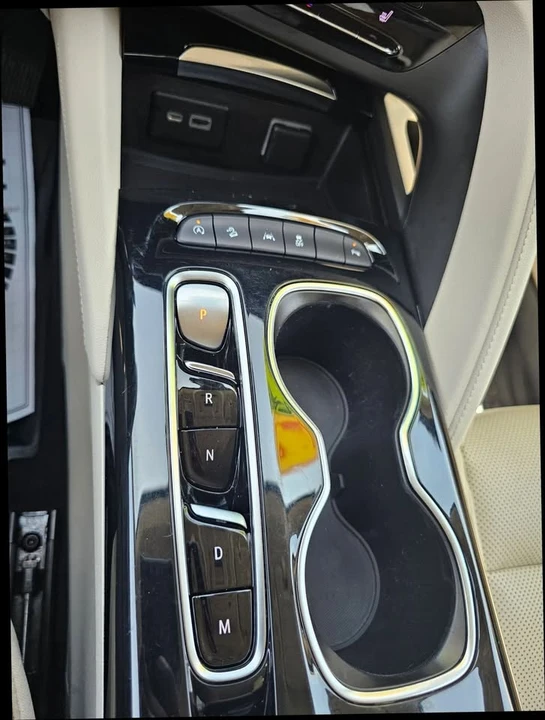 2021 Buick Envision - Image 11 of 15