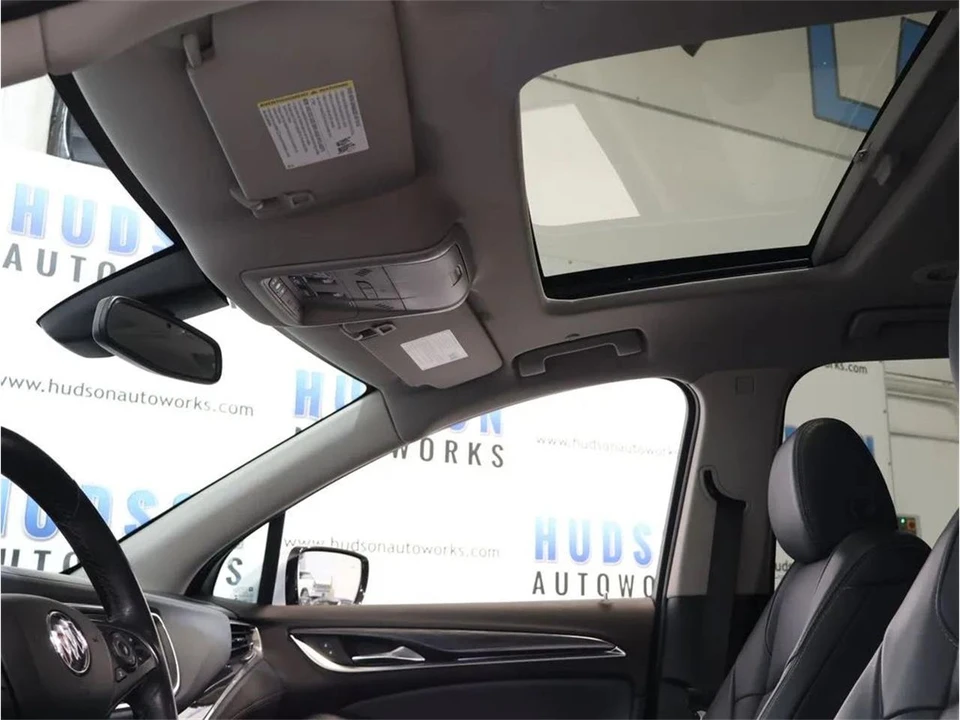 2021 Buick Enclave - Image 23 of 31