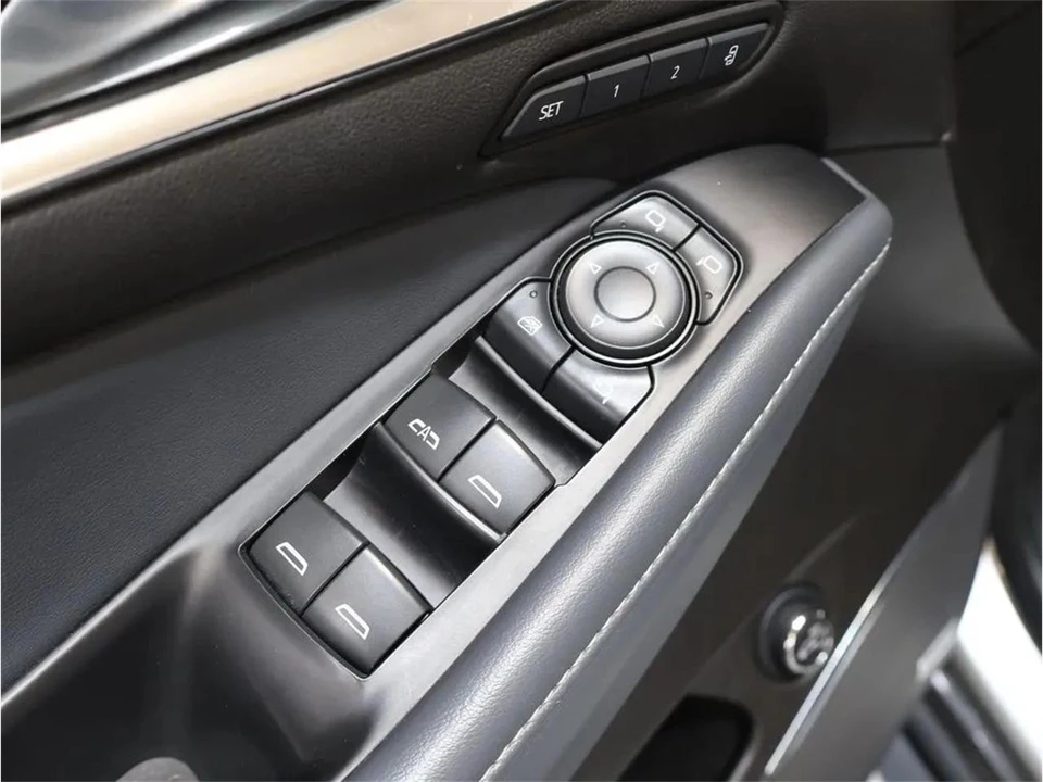 2021 Buick Enclave - Image 11 of 31