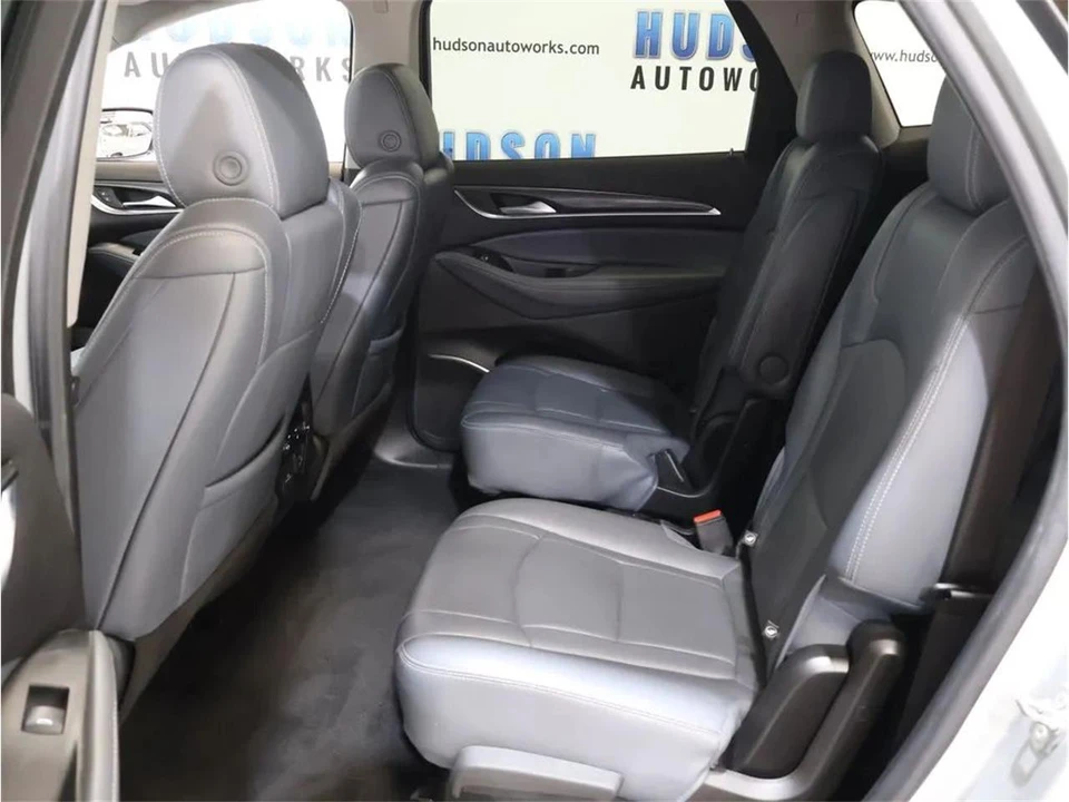 2021 Buick Enclave - Image 25 of 31