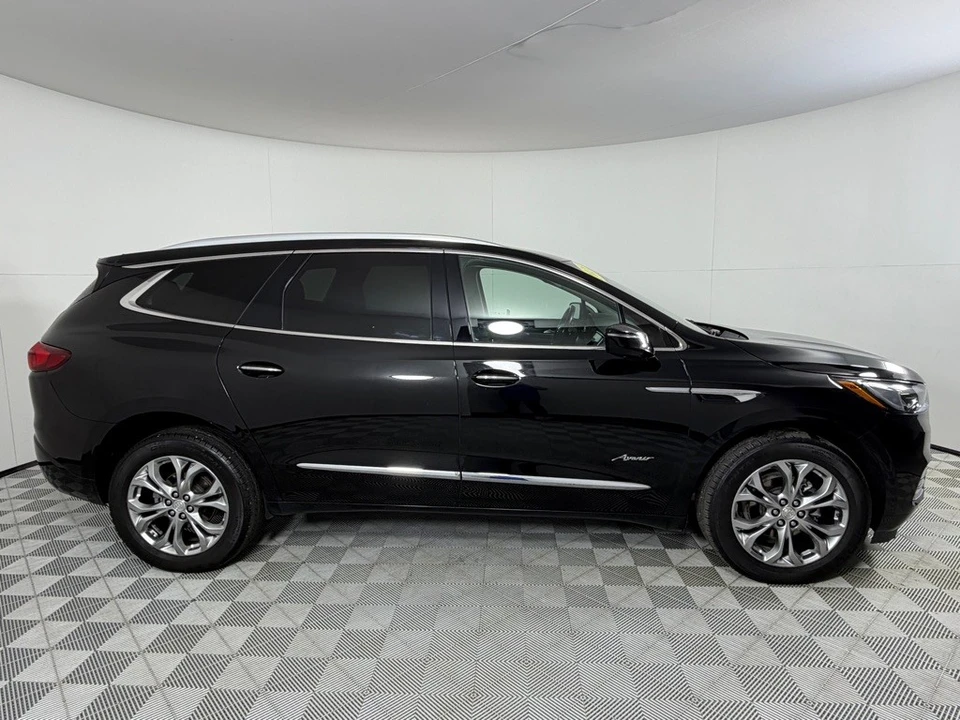 2021 Buick Enclave - Image 4 of 12