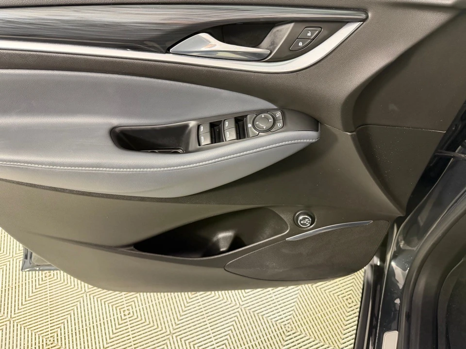 2021 Buick Enclave - Image 10 of 21