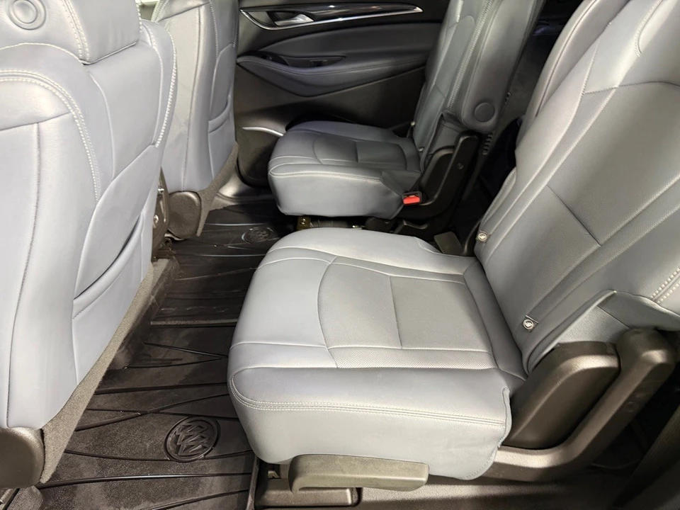 2021 Buick Enclave - Image 18 of 21