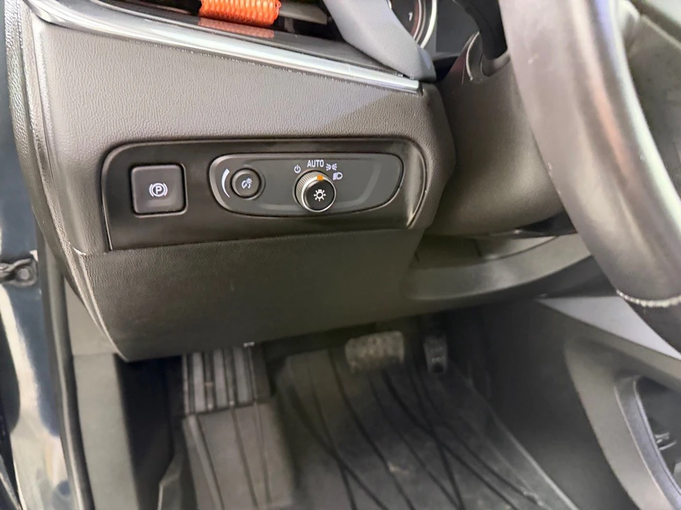 2021 Buick Enclave - Image 13 of 21
