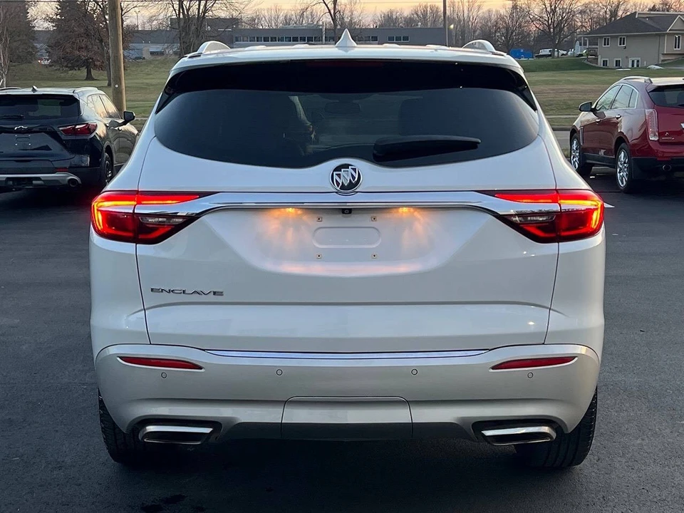 2021 Buick Enclave - Image 18 of 21