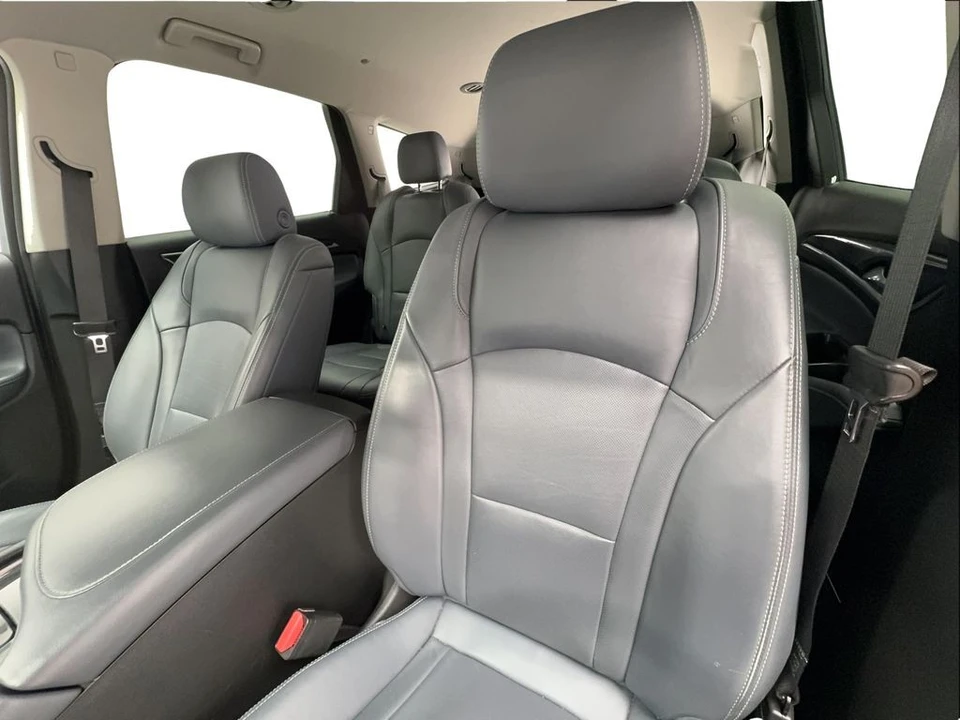 2021 Buick Enclave - Image 17 of 21