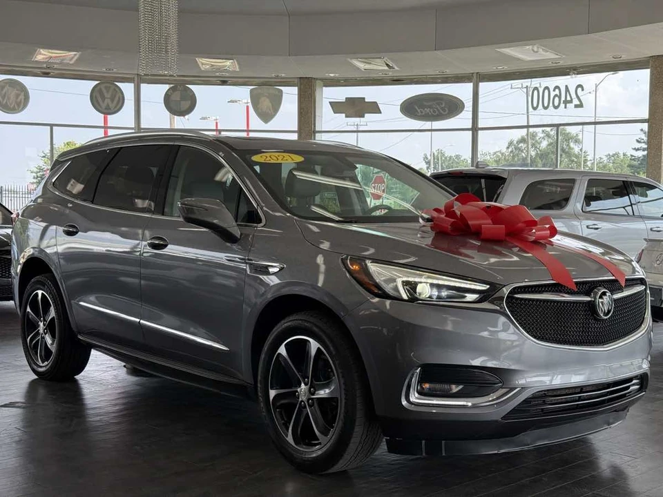 2021 Buick Enclave - Image 2 of 12
