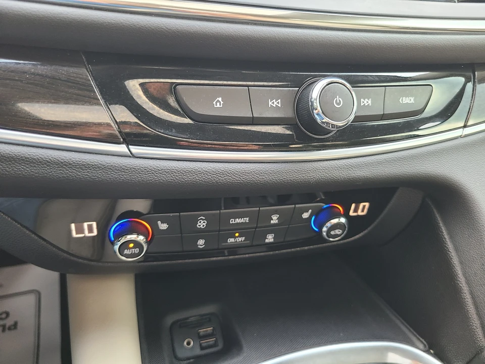 2021 Buick Enclave - Image 19 of 21