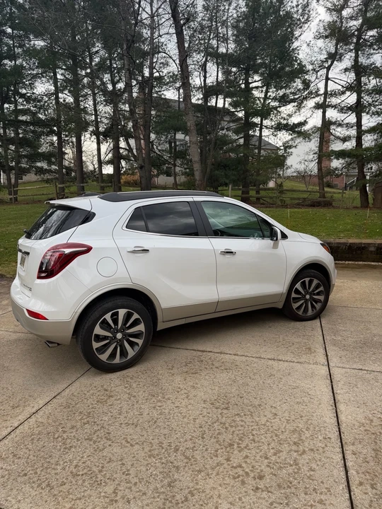 2021 Buick Encore - Image 5 of 10