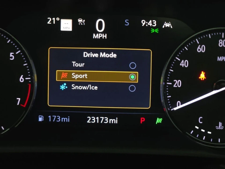 2021 Buick Envision - Image 8 of 12