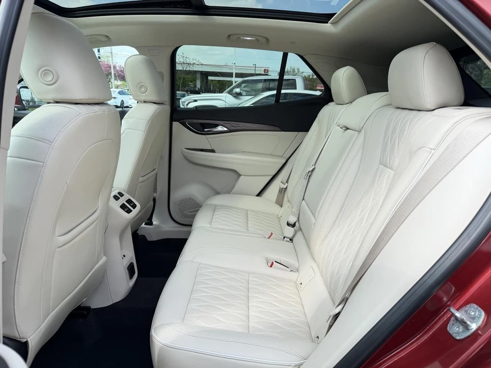 2021 Buick Envision - Image 7 of 12