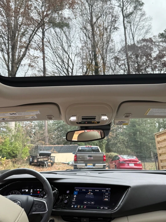 2021 Buick Envision - Image 8 of 15