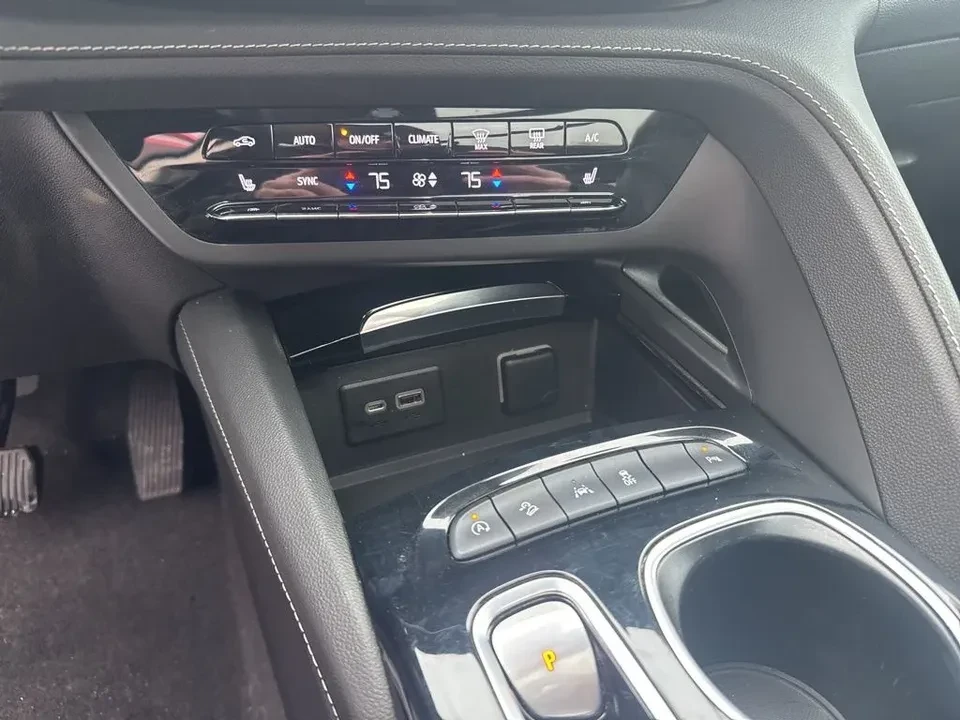2021 Buick Envision - Image 13 of 19