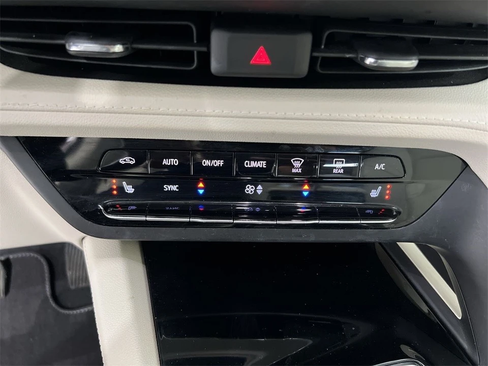 2021 Buick Envision - Image 16 of 21