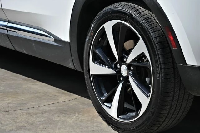 2021 Buick Envision - Image 9 of 21