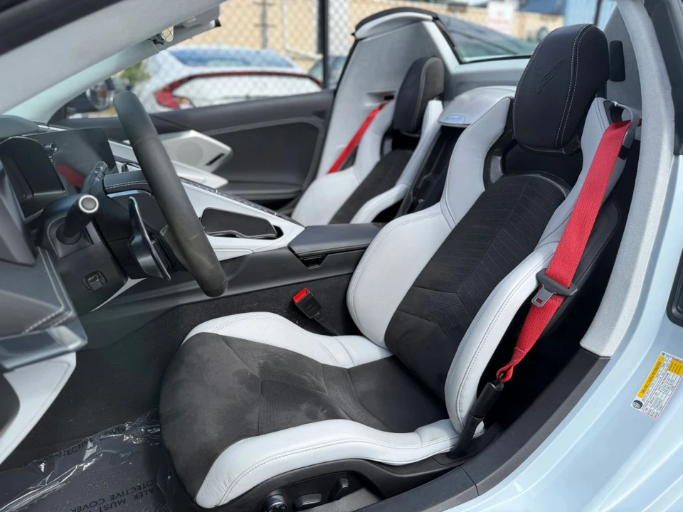 2021 Chevrolet Corvette C8 - Image 17 of 30
