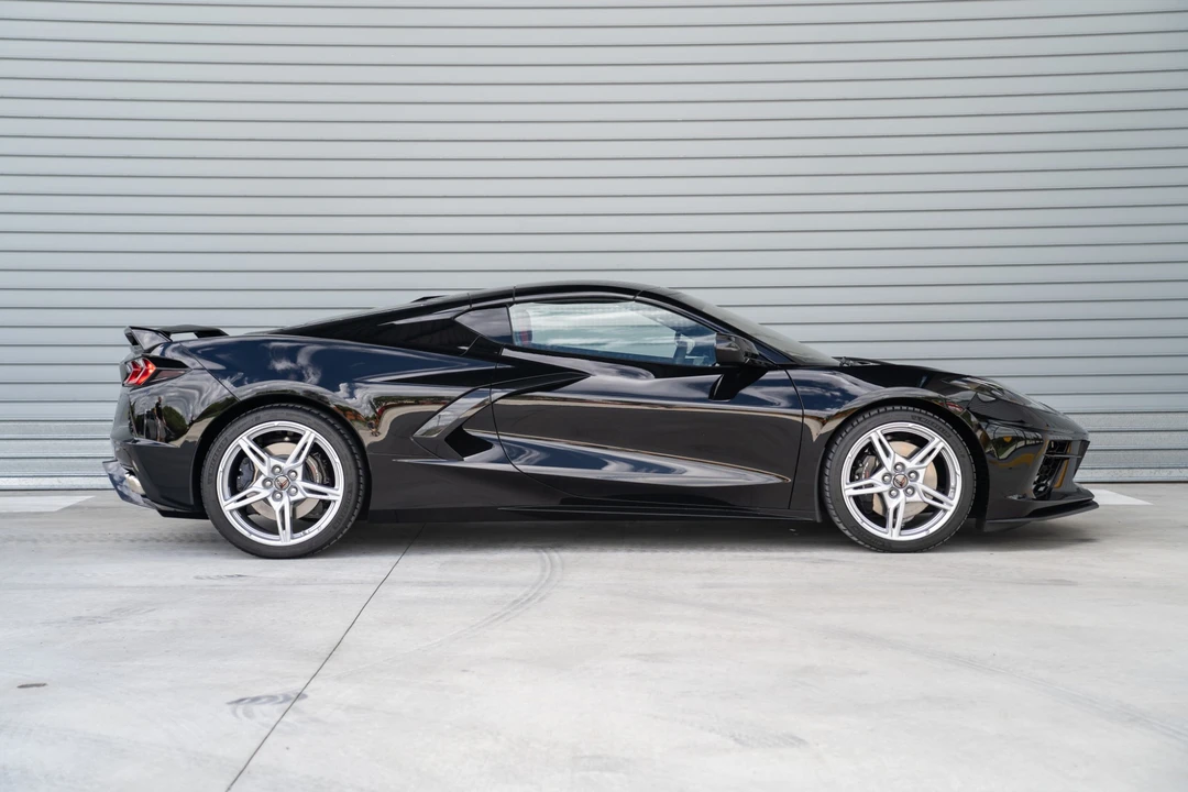 2021 Chevrolet Corvette C8 - Image 5 of 31