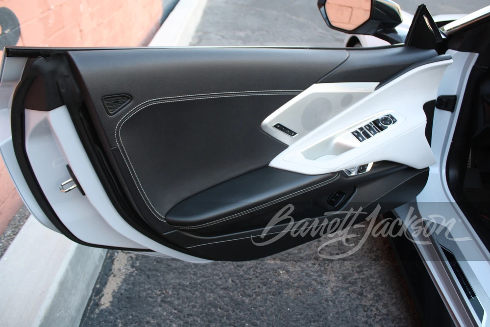 2021 Chevrolet Corvette C8 - Image 8 of 17