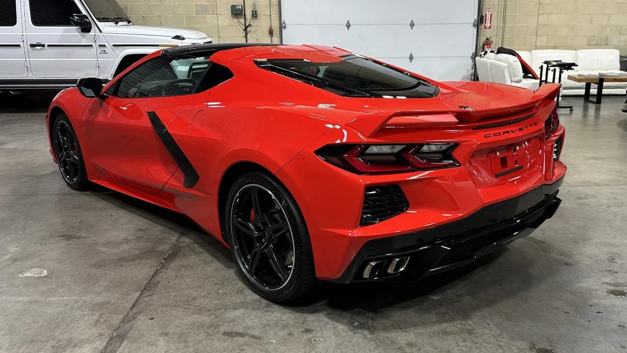 2021 Chevrolet Corvette C8 - Image 12 of 21