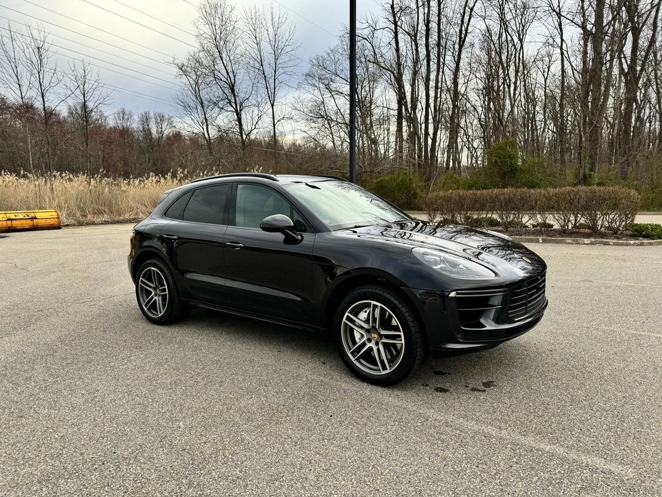2021 Porsche Macan Turbo - Image 8 of 31