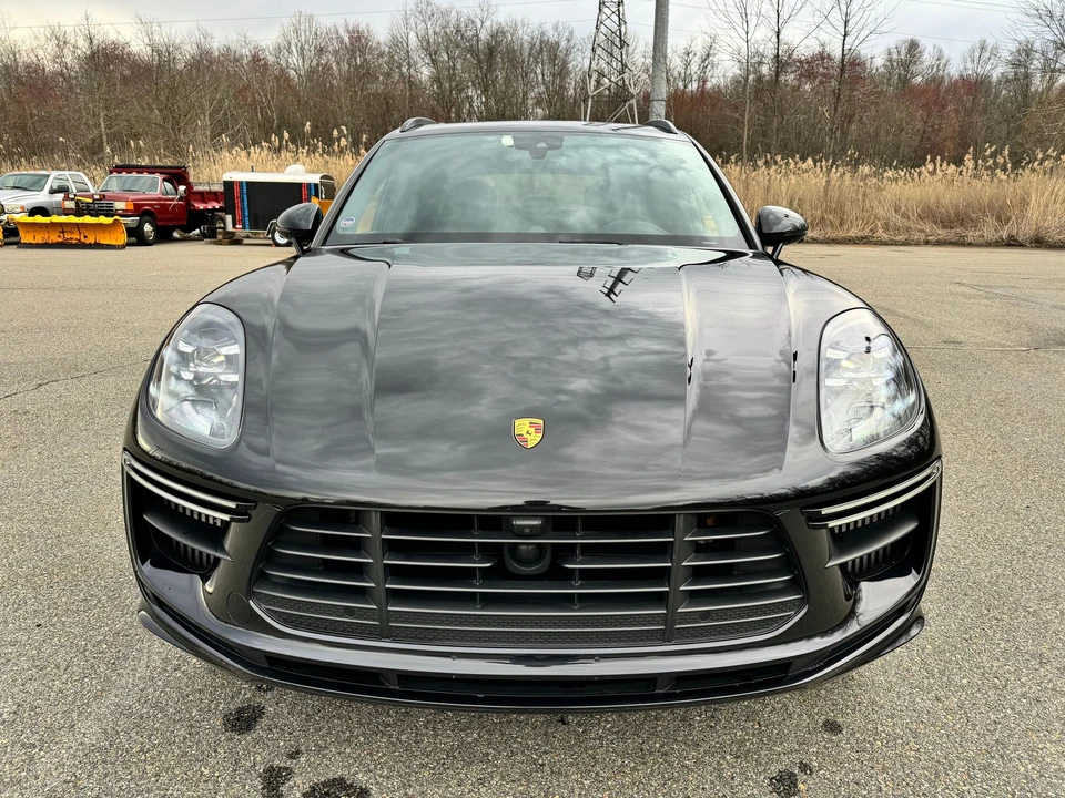 2021 Porsche Macan Turbo - Image 11 of 31