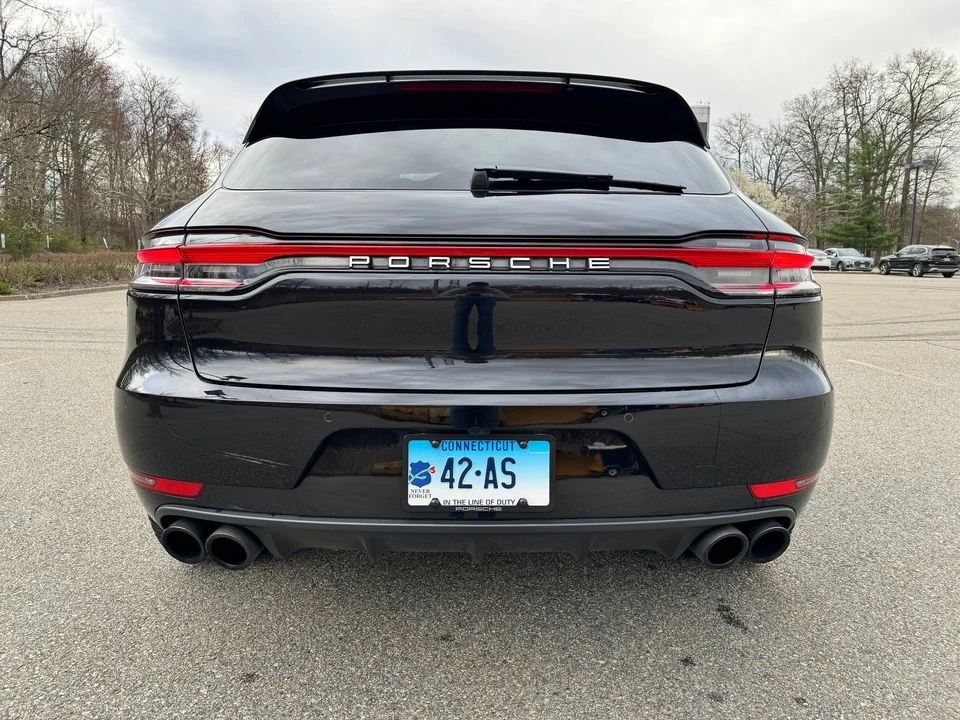 2021 Porsche Macan Turbo - Image 18 of 31