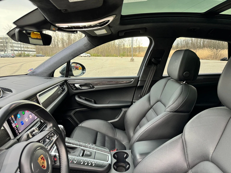 2021 Porsche Macan Turbo - Image 31 of 31