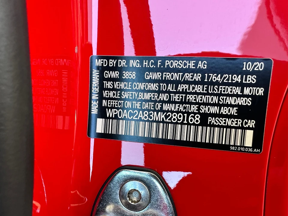 2021 Porsche 718 Cayman GT4 - Image 18 of 28