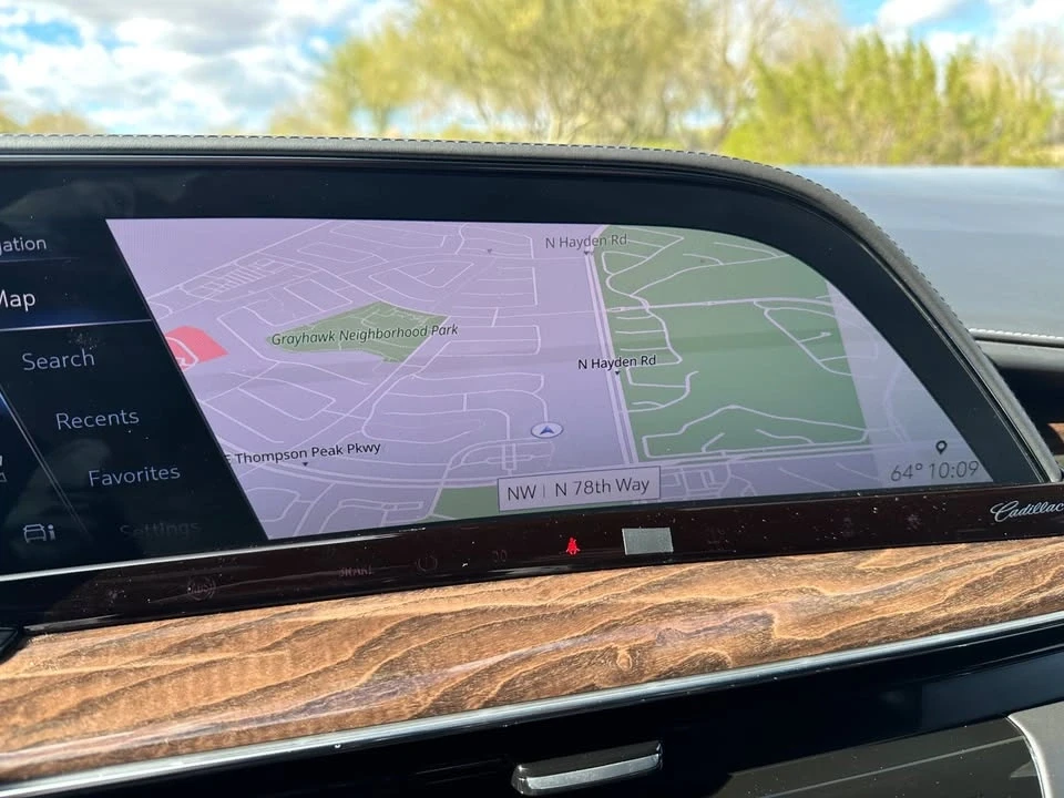 2021 Cadillac Escalade 5th Gen - Image 16 of 20