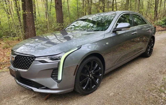 2021 Cadillac CT4 Luxury