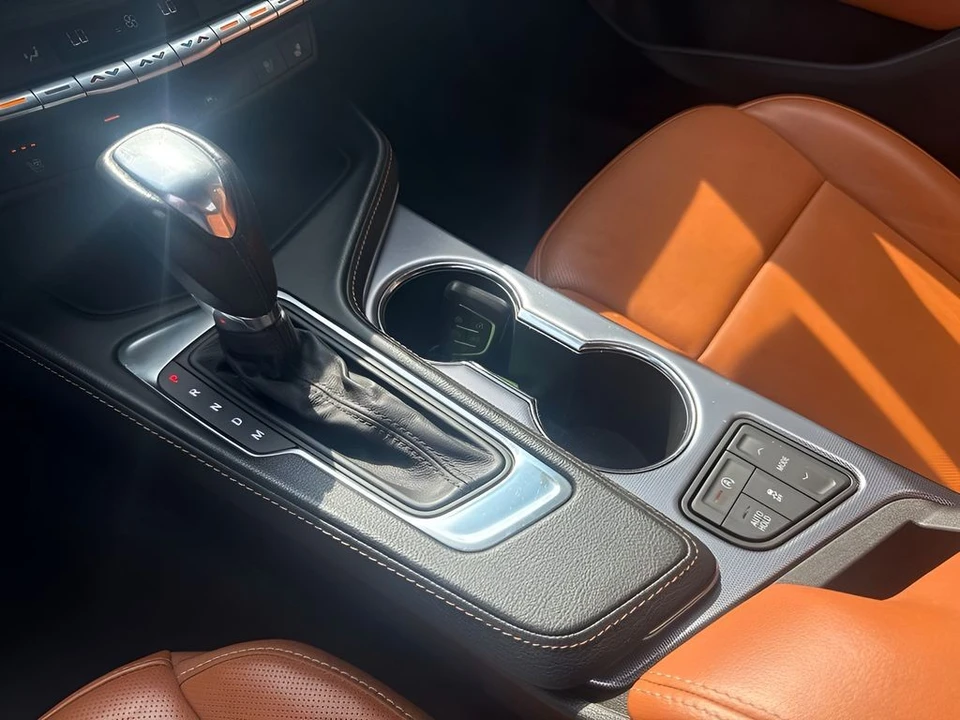 2021 Cadillac CT4 - Image 18 of 31