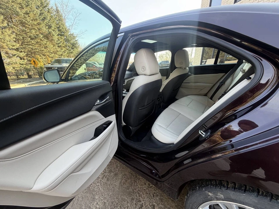 2021 Cadillac CT4 - Image 10 of 20
