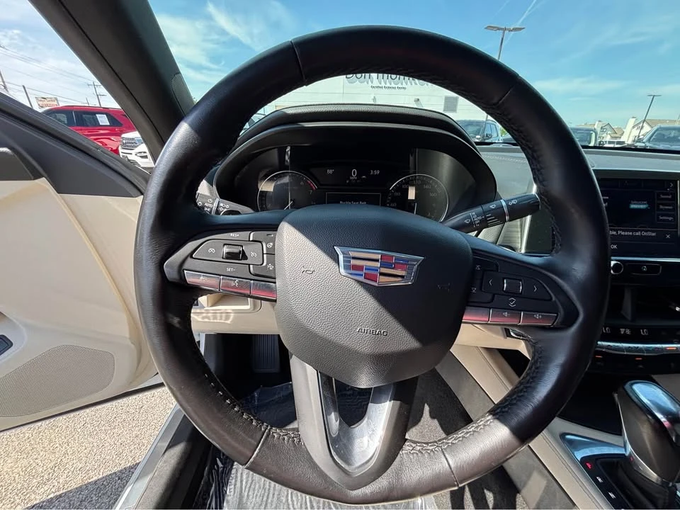 2021 Cadillac CT4 - Image 11 of 17